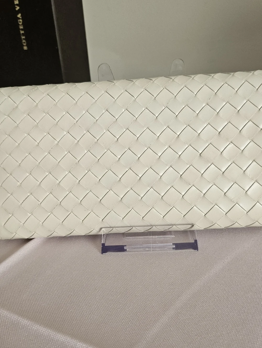 Bottega Veneta Intrecciato Continental Wallet – Ivory